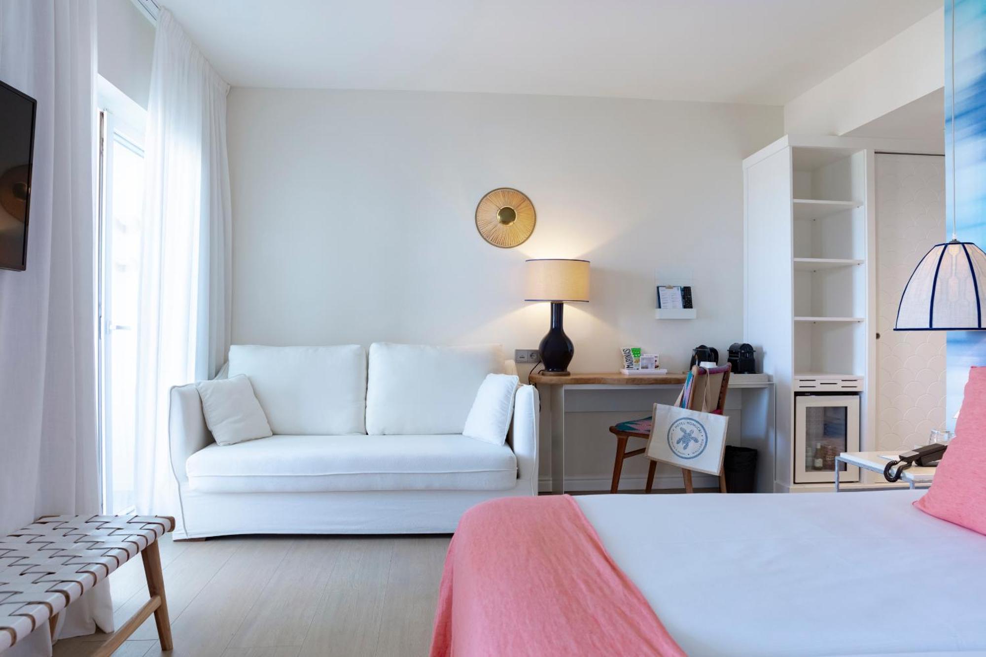 Hotel Honucai (Adults Only) Colonia de Sant Jordi Bagian luar foto